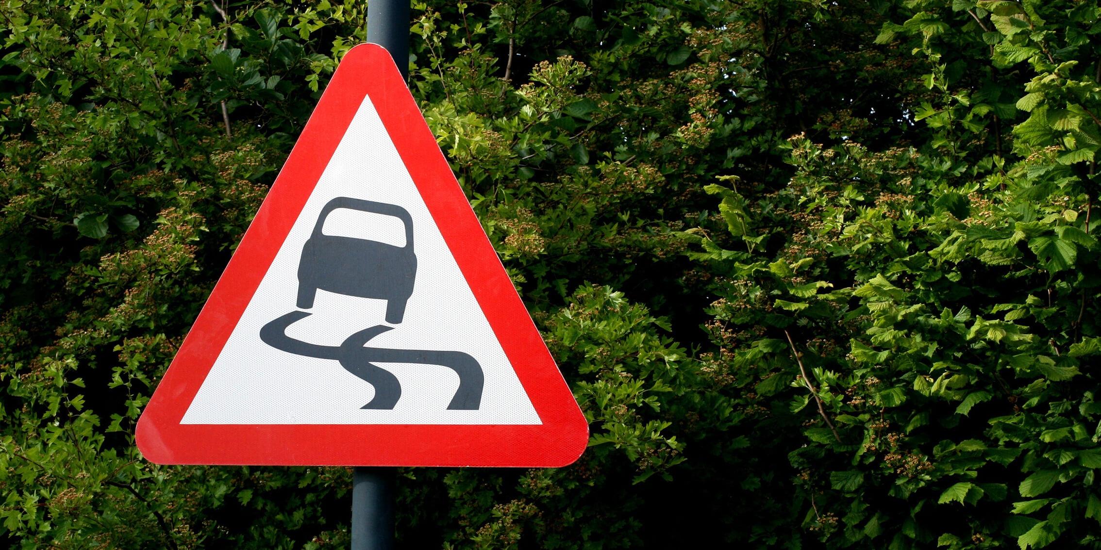 danger-swerving-road-sign