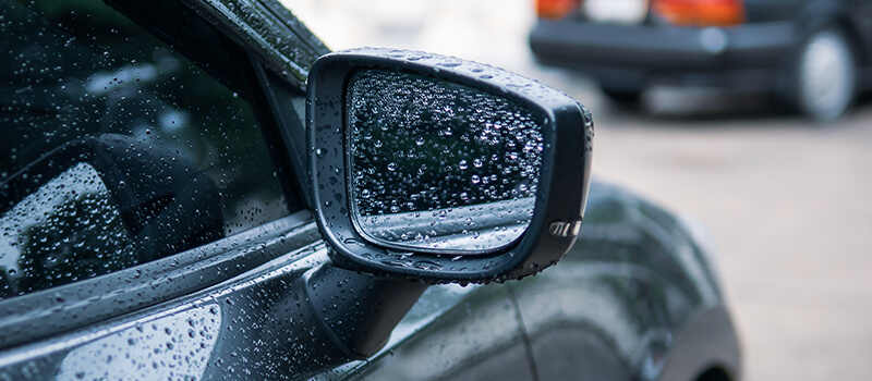 rain on wing mirror