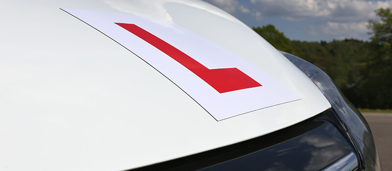 learner plate on car