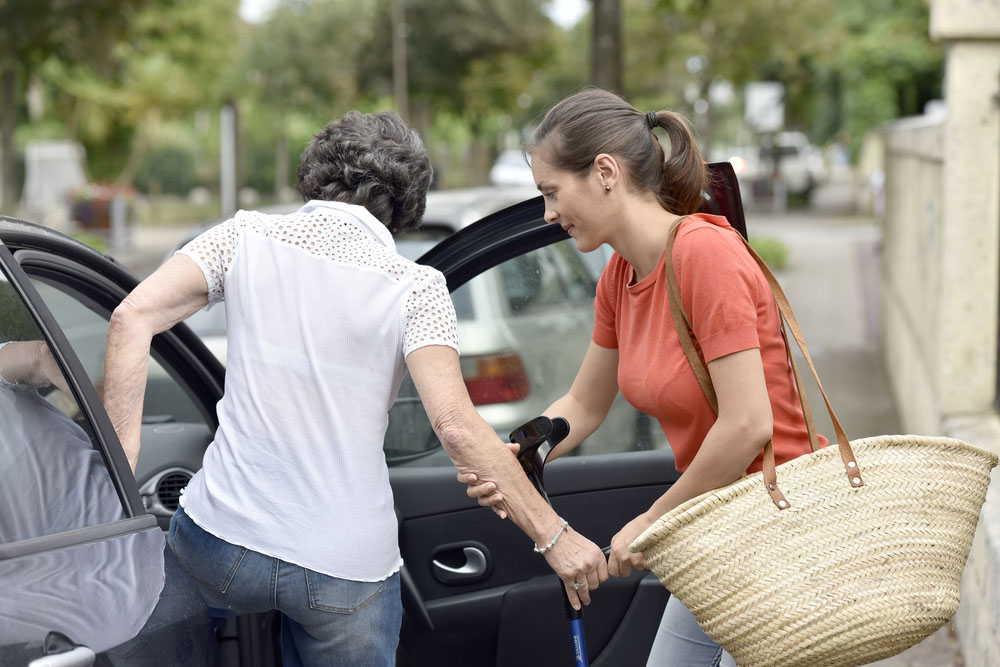 woman-driving-car