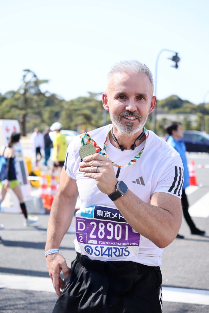 Anthony with his Tokyo Marathon medal